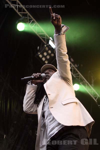 ALPHA BLONDY - 2011-05-10 - PARIS - Place de la Bastille - 